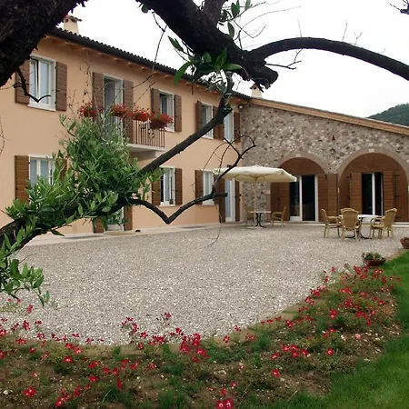 فندق مبيت وإفطار Ca Vettor آفي